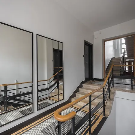 Metro Pole Mokotowskie * Varsó