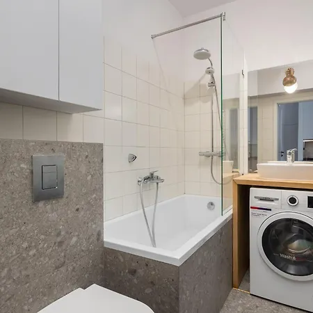 Metro Pole Mokotowskie Apartman *